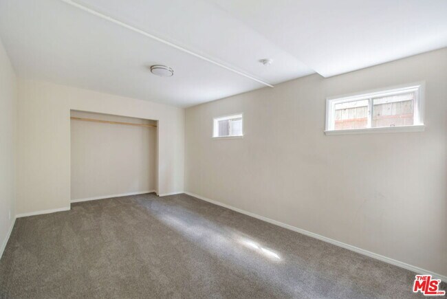 Building Photo - 4151 Don Mariano Dr