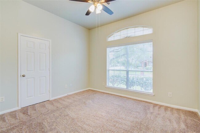Building Photo - 802 Childers Ct