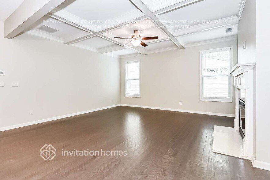 Building Photo - 2175 Black Pebble Cir
