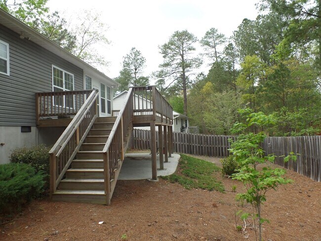 Building Photo - 9 Remington Ln