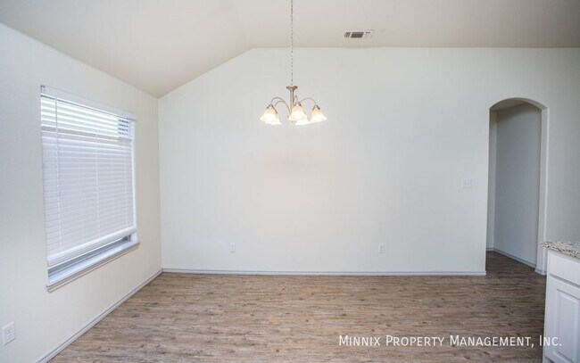 Building Photo - 1118 Preston Trails