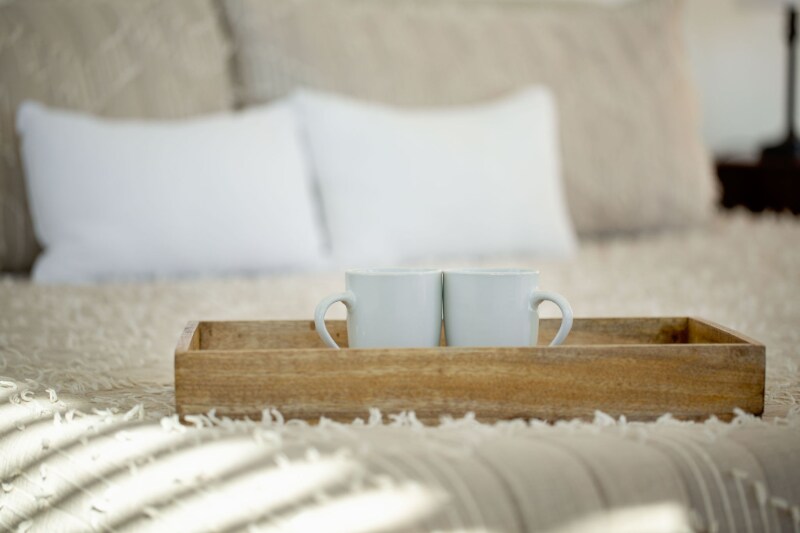 Building Photo - 1619 Lakeshore Dr