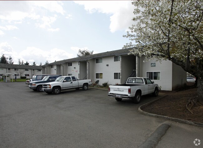 Building Photo - 4903 Plomondon St