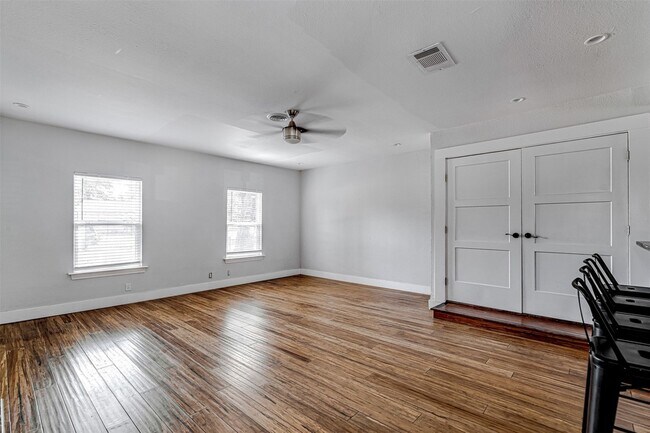 Building Photo - 614 Blueberry Ln