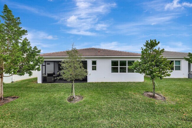 Building Photo - 11740 SW Aquila Wy