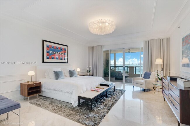 Building Photo - 4822 Fisher Island Dr