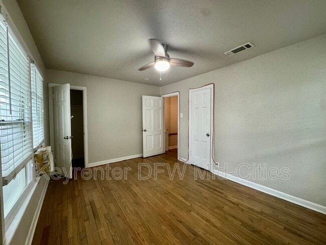 Building Photo - 311 N Oak Cliff Blvd