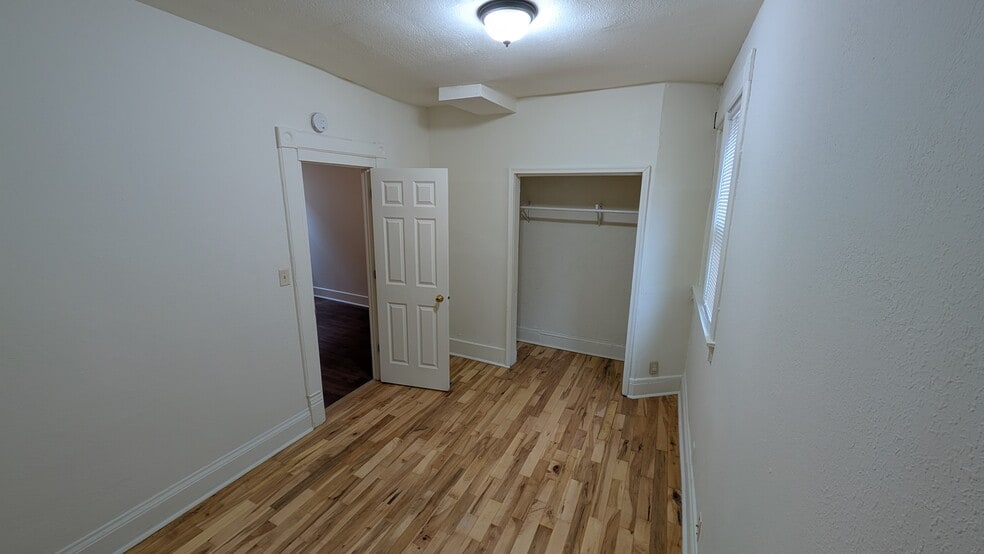 Building Photo - 3210 N Richards St