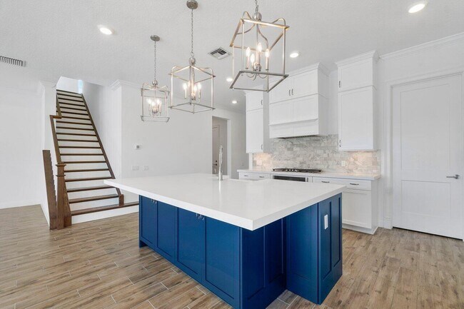 Building Photo - 12289 Waterstone Cir