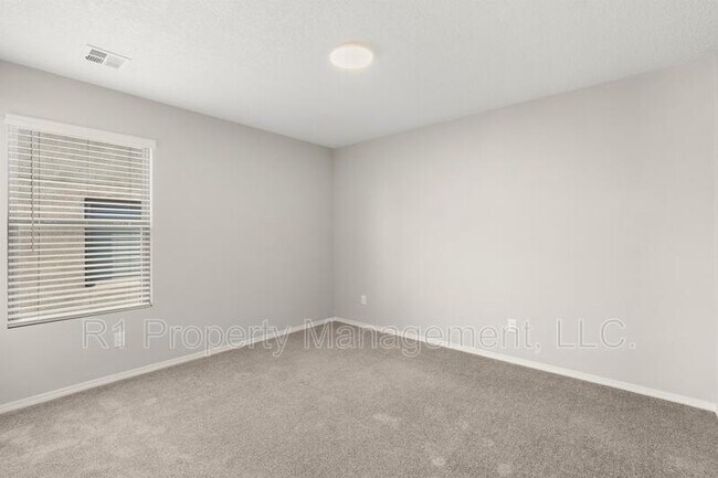 Building Photo - 5643 Linq Place Northeast