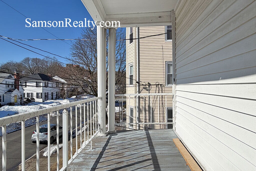 Building Photo - 178 Hillside Ave