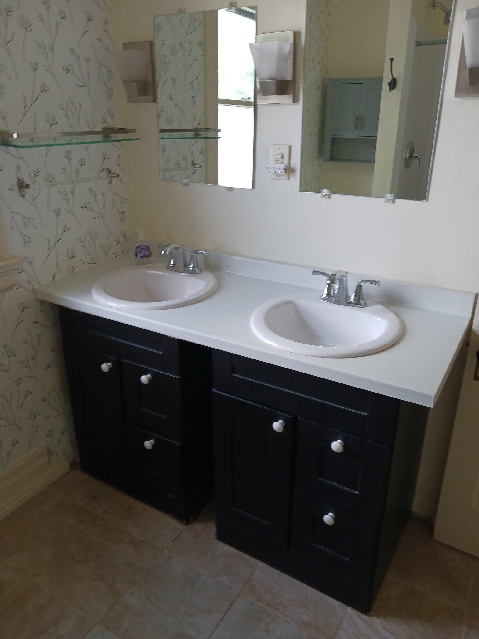Bathroom - 2461 Fairview Ave