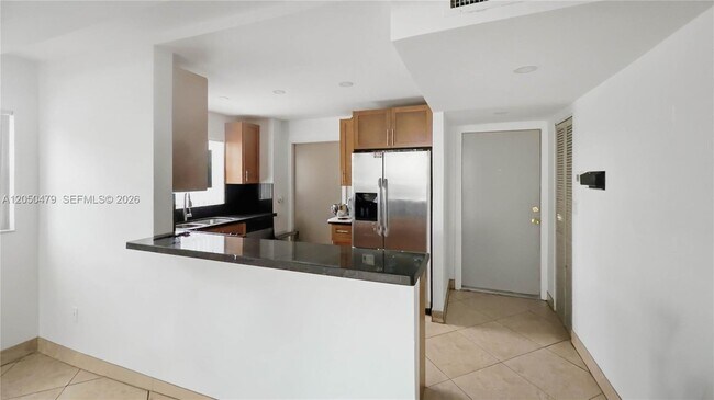 Building Photo - 16450 Miami Dr