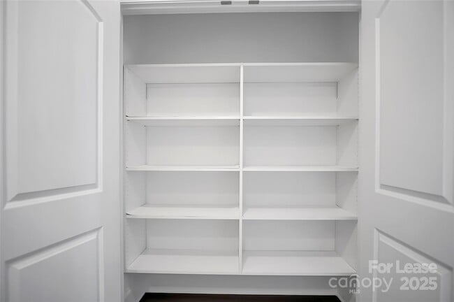 Building Photo - 3054 Constitution Ln