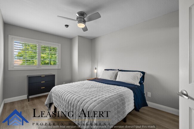 Building Photo - 27597 Artine Dr