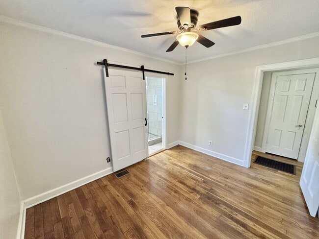 Building Photo - 163 S Fenwick Rd