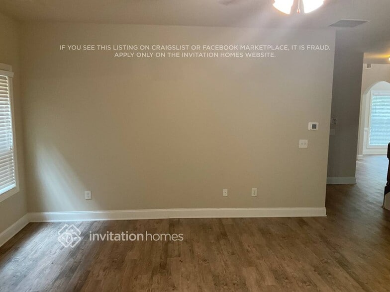 Building Photo - 808 Pine Cove Dr SW