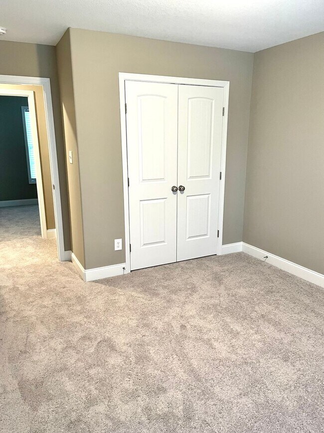 Building Photo - Beautiful New Build iN Fountain City