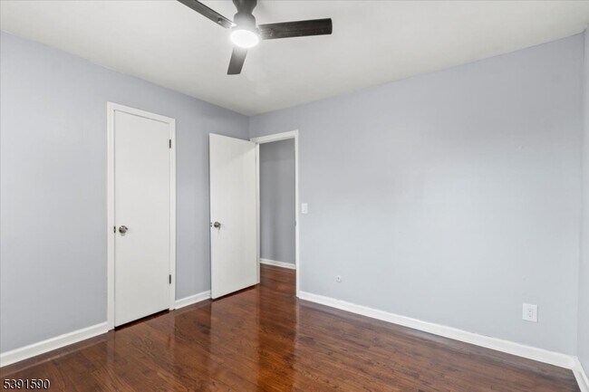 Building Photo - 1034 Burnet Ave
