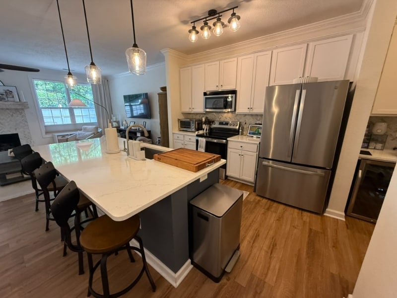 Building Photo - 472 Fieldstone Glen Way