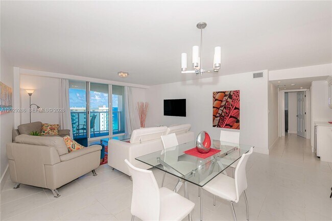 Building Photo - 3800 S Ocean Dr