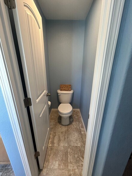 Building Photo - 3623 Vineyard Cir