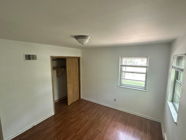 Building Photo - 242 Ries Rd