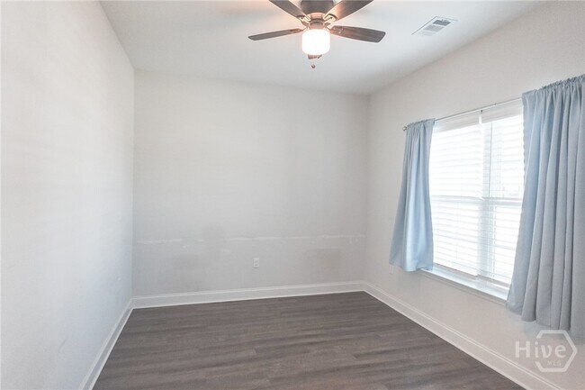 Building Photo - 347 Coconut Dr