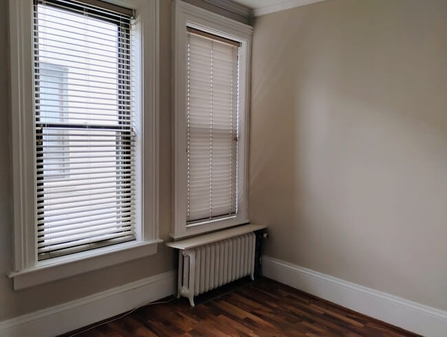 Building Photo - 903 Ridge Rd