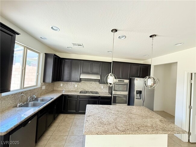 Building Photo - 6531 Dunns River St