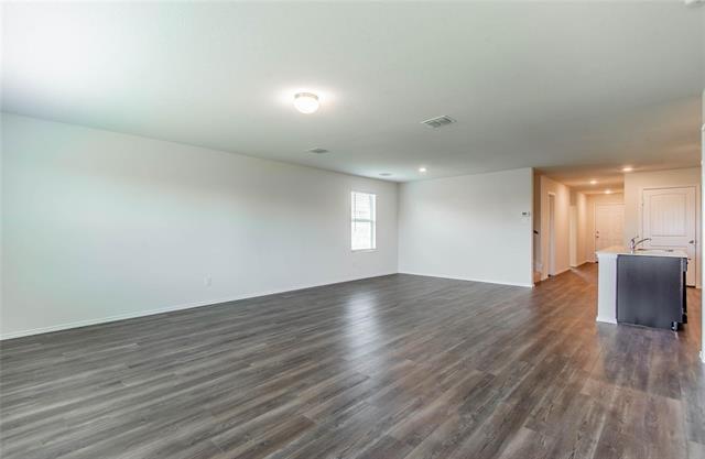 Building Photo - 305 Laurenbrooke Dr
