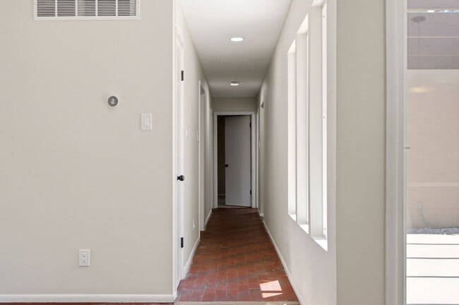 Building Photo - Exceptional Property in the NE Heights