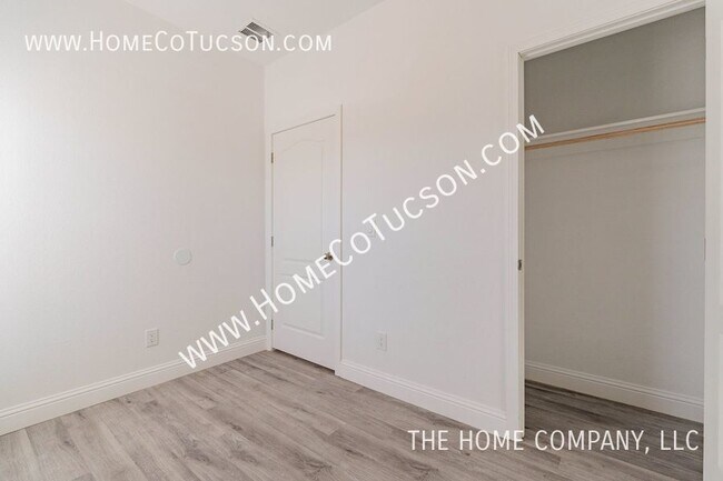 Building Photo - 11550 S Nogales Hwy