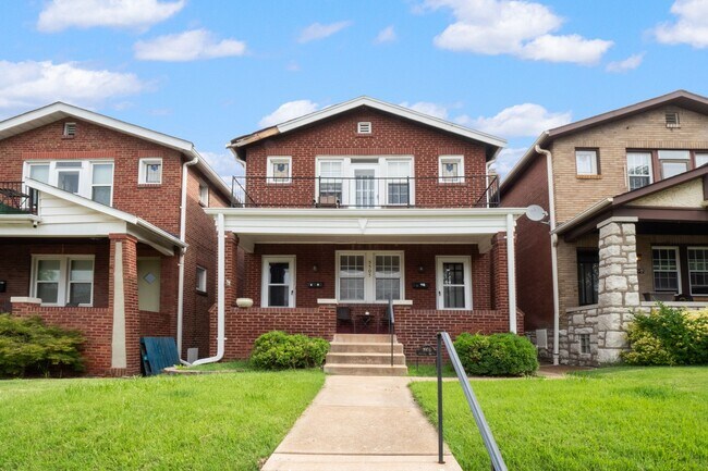 Building Photo - 5505 Rhodes Ave