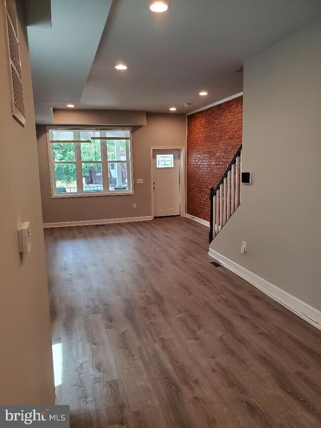 Building Photo - 3613 Reisterstown Rd