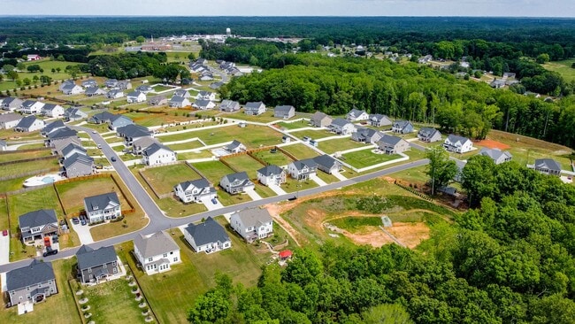 Building Photo - 505 S Oak Crst Dr
