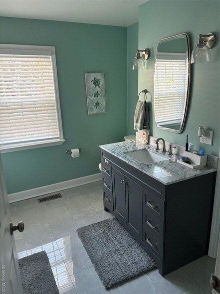 Building Photo - 119 Willow Ct