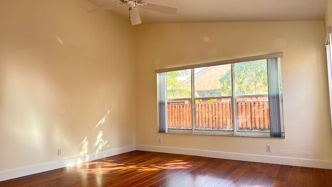 Building Photo - 19010 SW 10th St