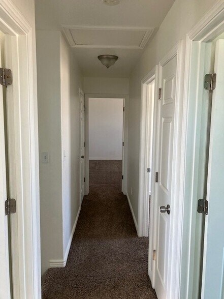 Building Photo - 2426 Orchard Way