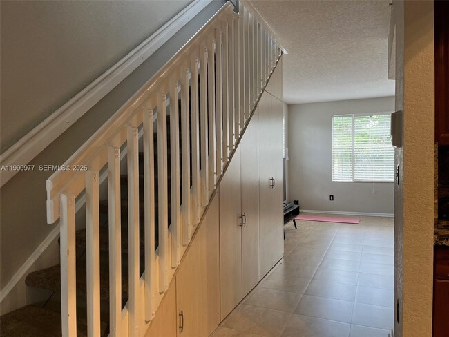 Building Photo - 781 SW 148th Ave