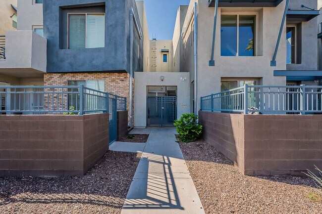 Building Photo - Modern Desert Living in the Heart of Downtown with PRIVATE GARAGE!!