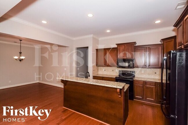 Building Photo - 152 Willow View Lane