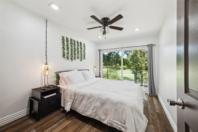 Building Photo - 64 N Timber Top Dr