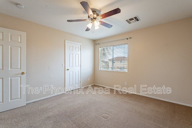 Building Photo - 11928 W Columbine Dr