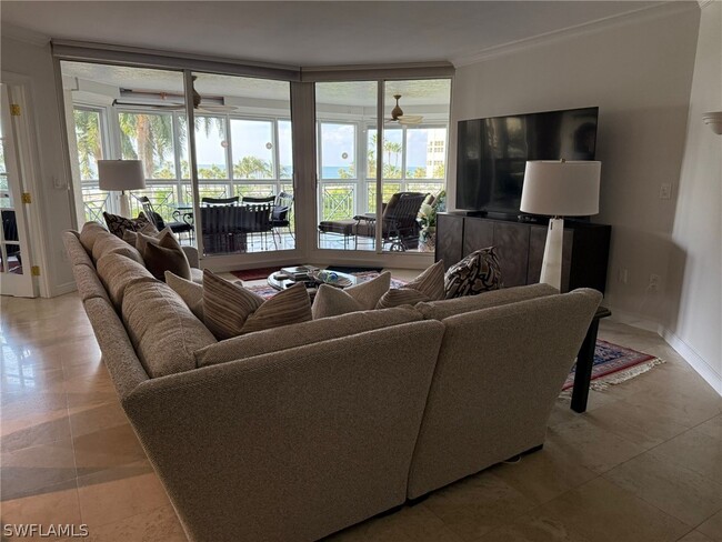 Building Photo - 4021 Gulf Shore Blvd N