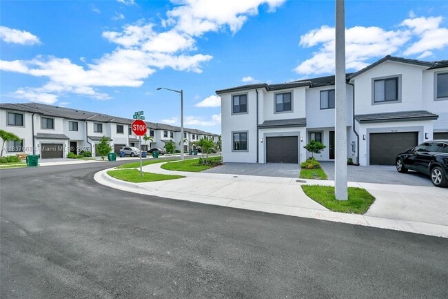 Building Photo - 34532 SW 191st Ave