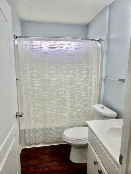 Building Photo - 116 E Sonata Cir