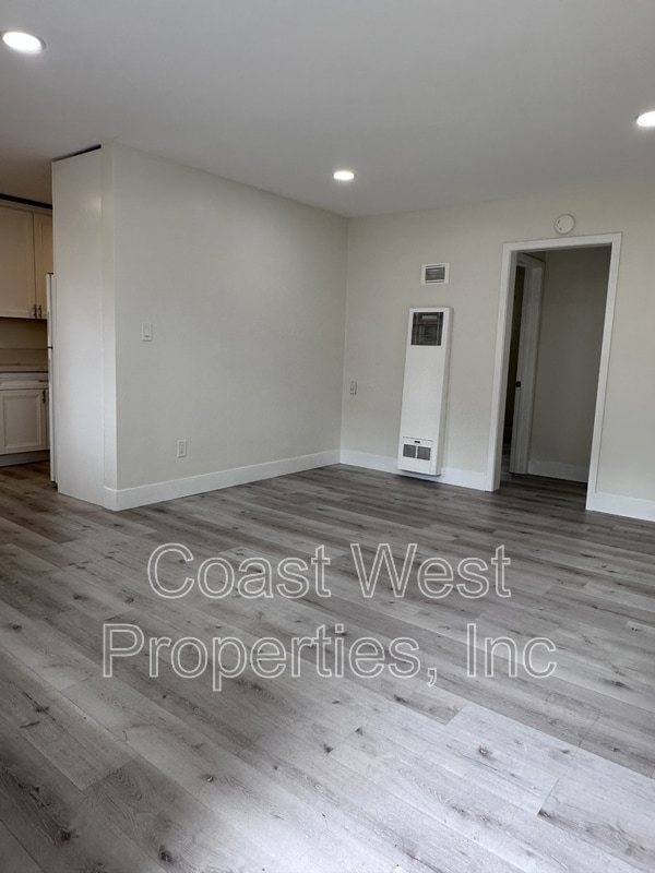 Building Photo - 1618 Reed Ave