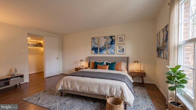 Building Photo - 12140 Bentridge Pl