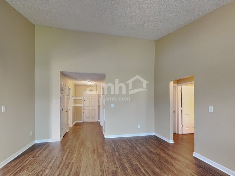 Building Photo - 9892 Cedarstone Ln